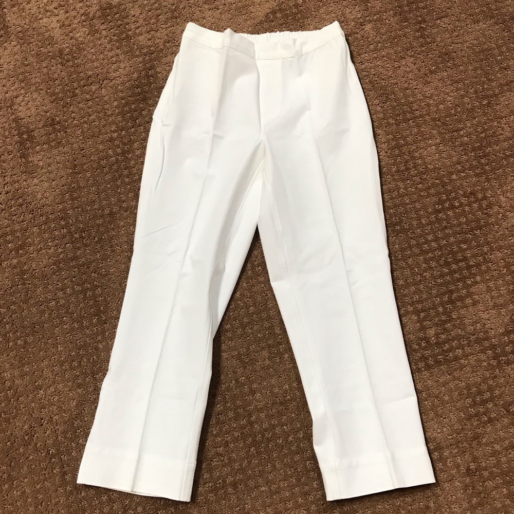 Isaac Mizrahi cropped pull on pant!